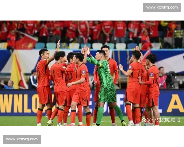 绿茵场上公正之眼足球裁判的荣耀与挑战之路探索全景纪实与成长故事